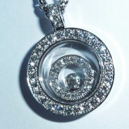 CURRENT HIGHLIGHT – CHOPARD COLLIER HAPPY DIAMOND WHITEGOLD